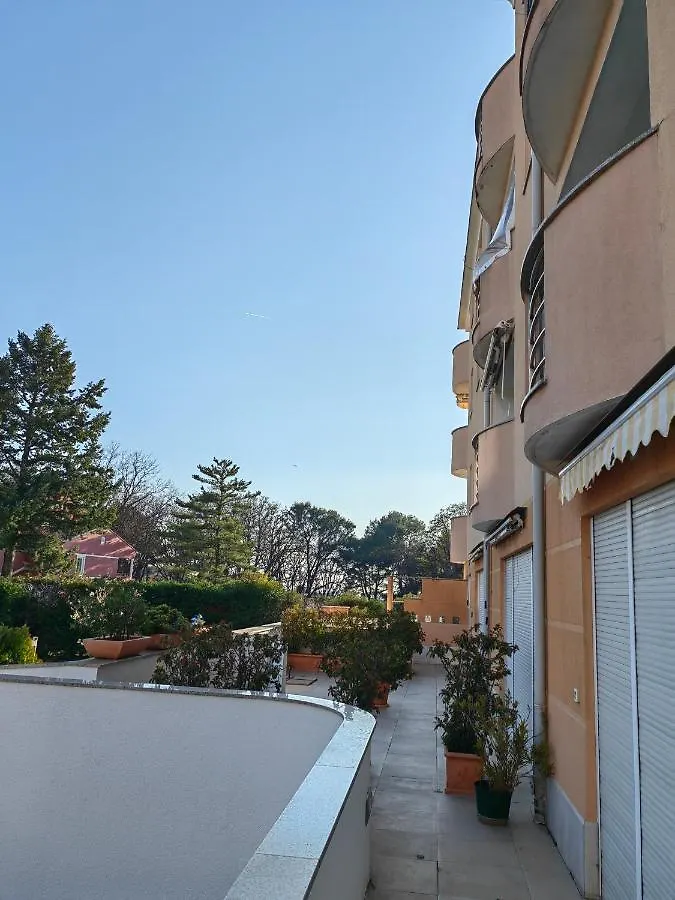 Sea View Apartment & Studio Apartment Bruno Umag